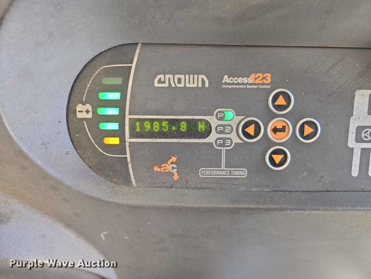 image for item EA5466 2016 Crown SP3520-30 order picker