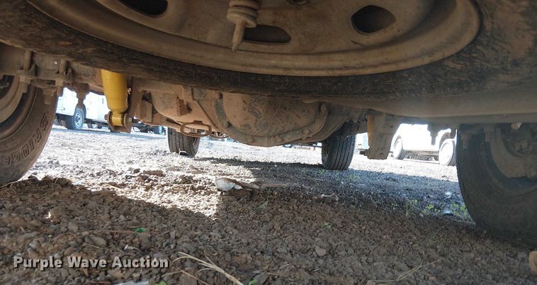 image for item EC1292 2015 Ford F250 Super Duty XL utility bed pickup truck