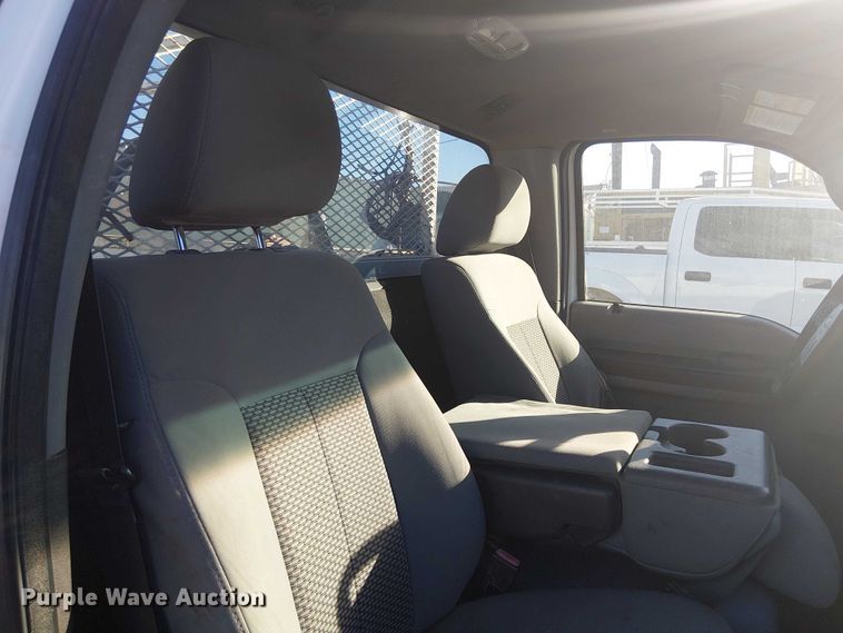 image for item EC1292 2015 Ford F250 Super Duty XL utility bed pickup truck