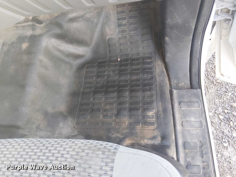 image for item EC1292 2015 Ford F250 Super Duty XL utility bed pickup truck