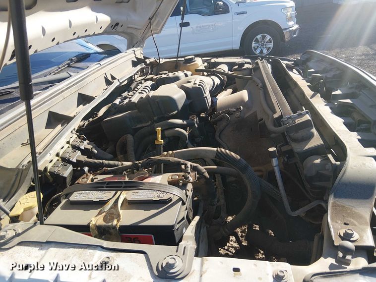 image for item EC1292 2015 Ford F250 Super Duty XL utility bed pickup truck