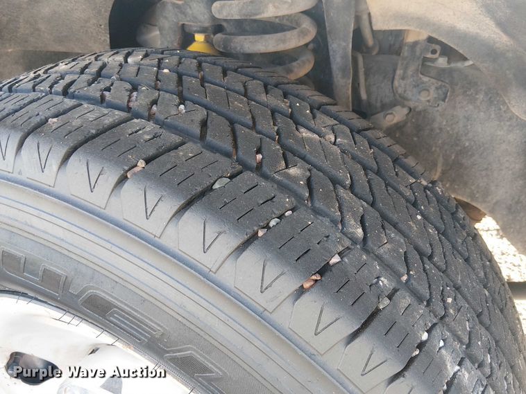 image for item EC1292 2015 Ford F250 Super Duty XL utility bed pickup truck