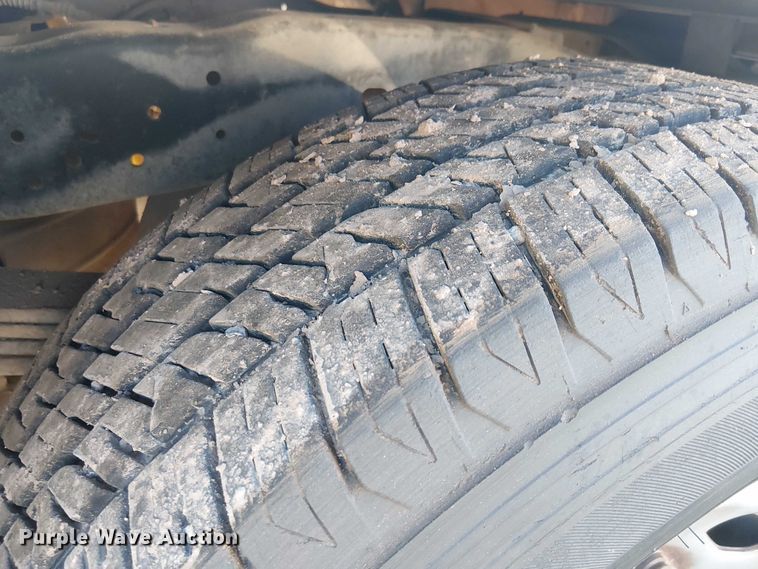 image for item EC1292 2015 Ford F250 Super Duty XL utility bed pickup truck