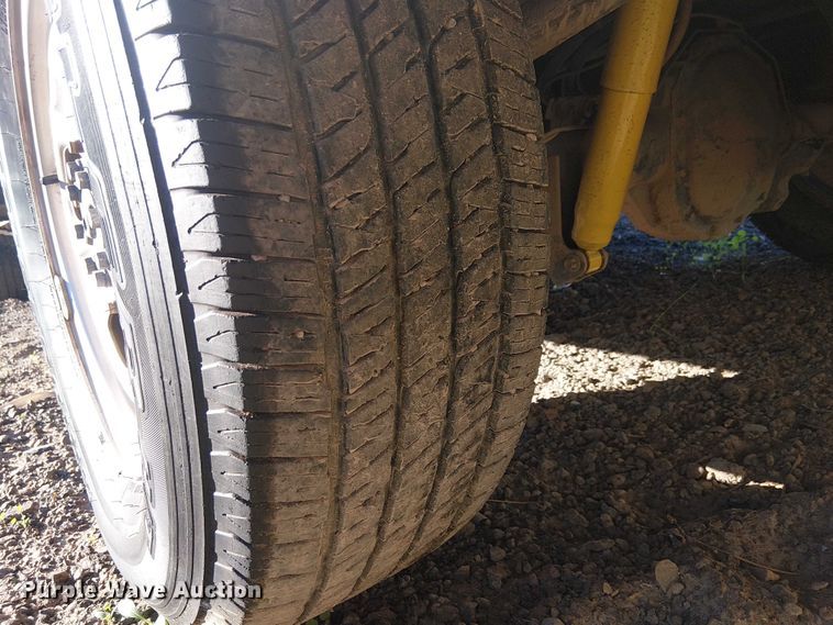 image for item EC1292 2015 Ford F250 Super Duty XL utility bed pickup truck