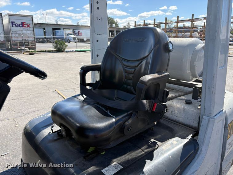 image for item EC8271 2017 UniCarriers PF50 forklift