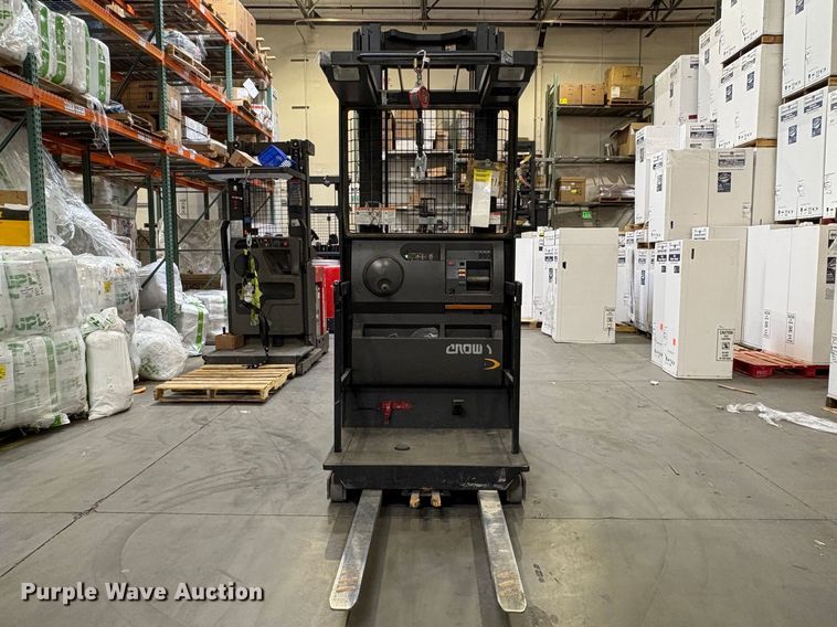 image for item EC8273 2016 Crown SP3520-30 order picker