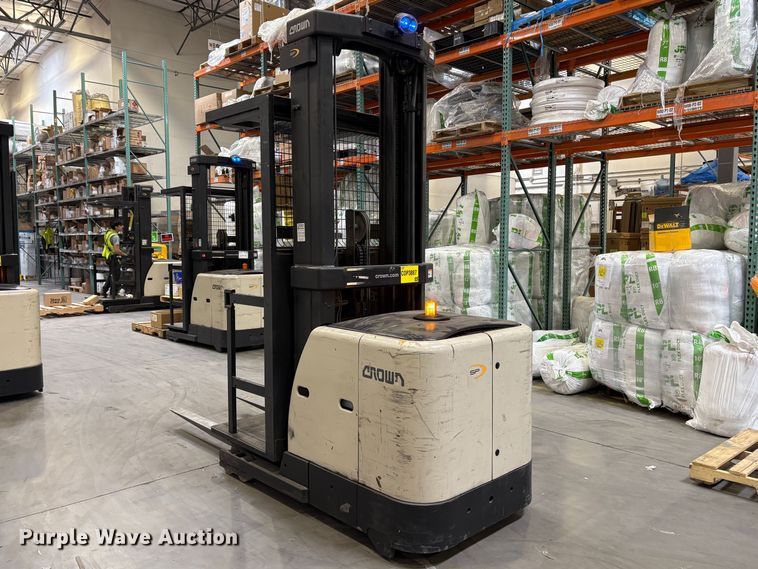 image for item EC8273 2016 Crown SP3520-30 order picker