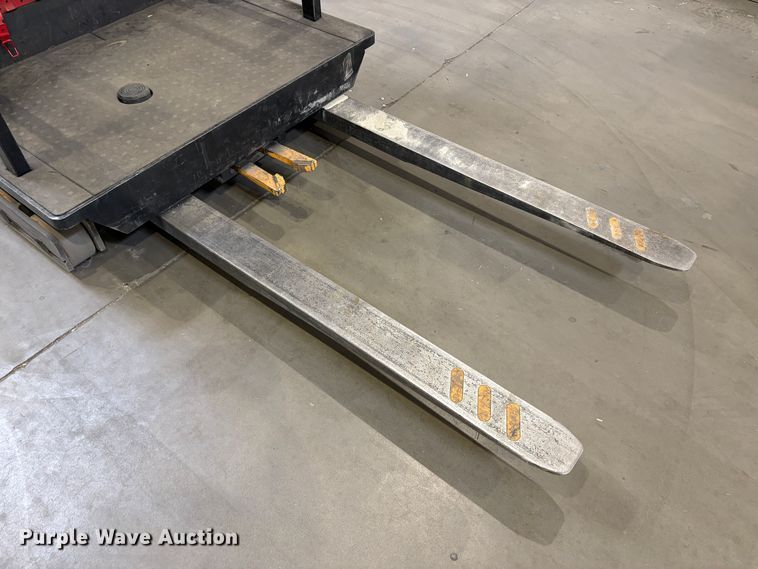 image for item EC8273 2016 Crown SP3520-30 order picker