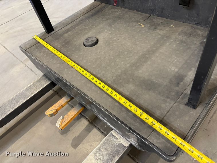 image for item EC8273 2016 Crown SP3520-30 order picker