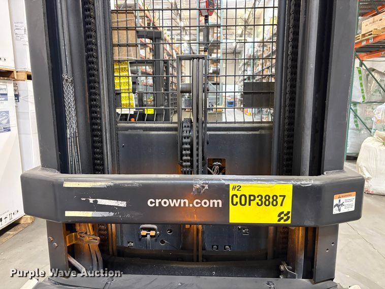 image for item EC8273 2016 Crown SP3520-30 order picker