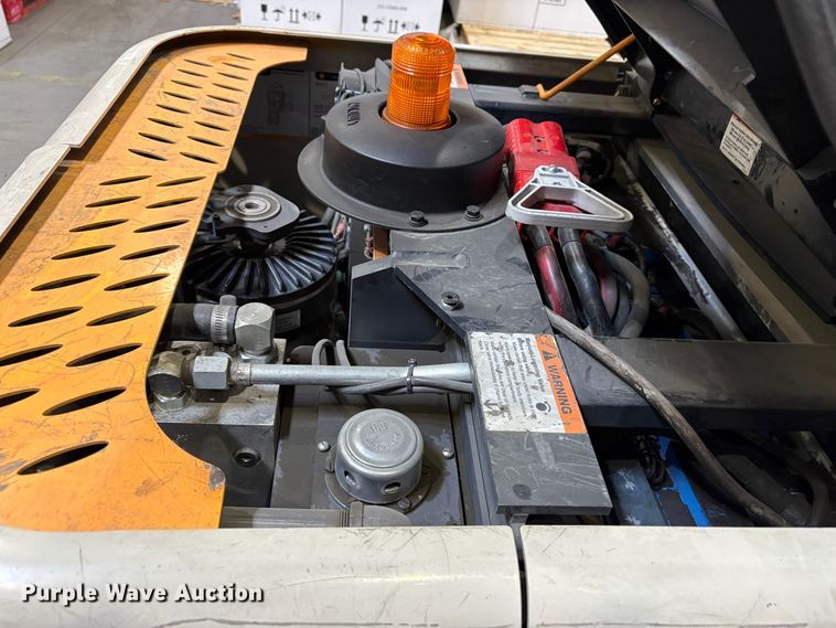 image for item EC8273 2016 Crown SP3520-30 order picker