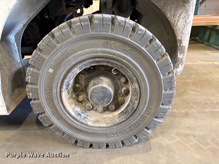 image for item EC8276 2016 UniCarriers PF50 forklift