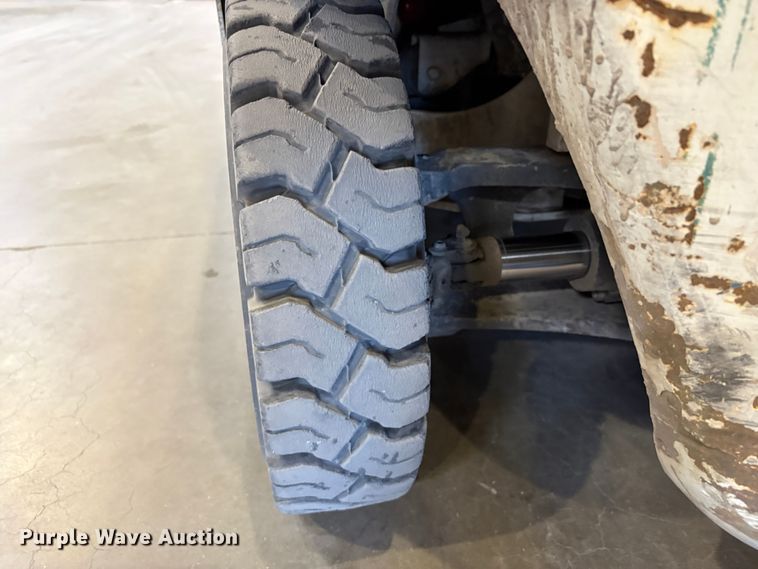 image for item EC8276 2016 UniCarriers PF50 forklift