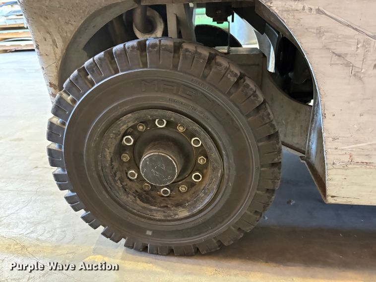 image for item EC8276 2016 UniCarriers PF50 forklift