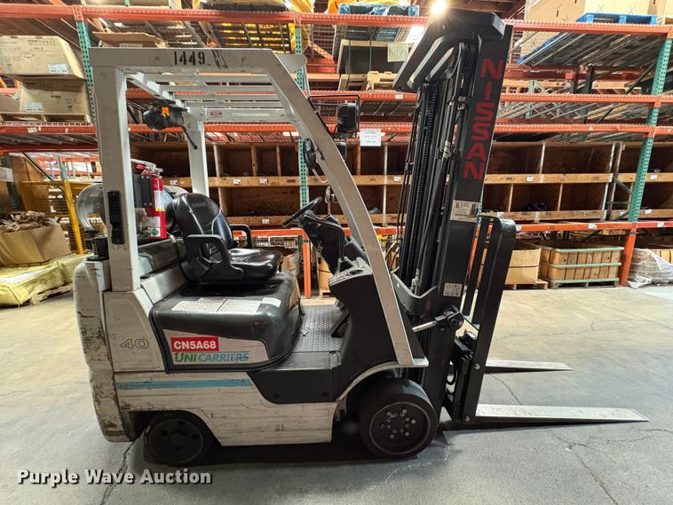 image for item EC8284 2017 UniCarriers CFS40 forklift