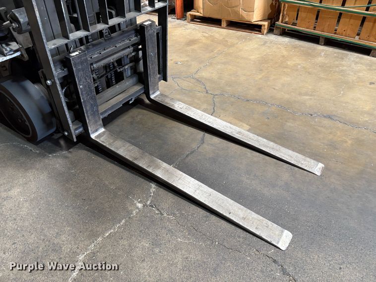 image for item EC8284 2017 UniCarriers CFS40 forklift