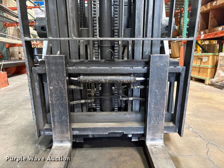 image for item EC8284 2017 UniCarriers CFS40 forklift