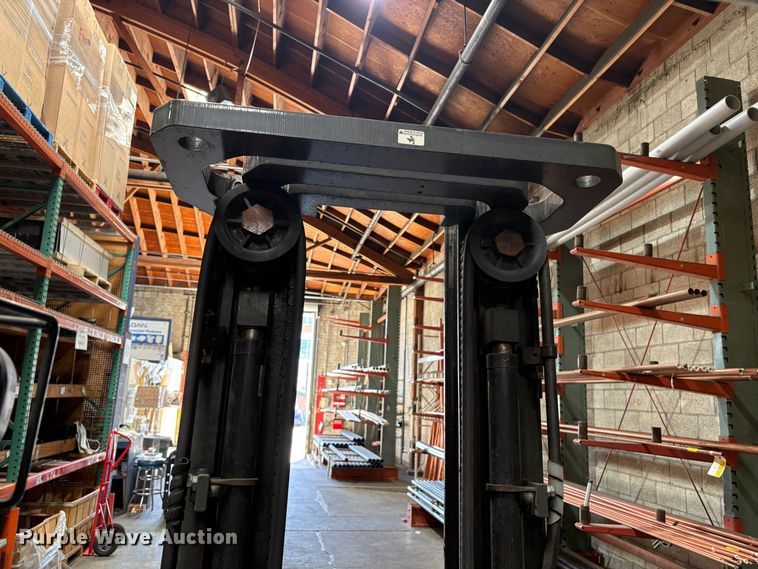 image for item EC8284 2017 UniCarriers CFS40 forklift