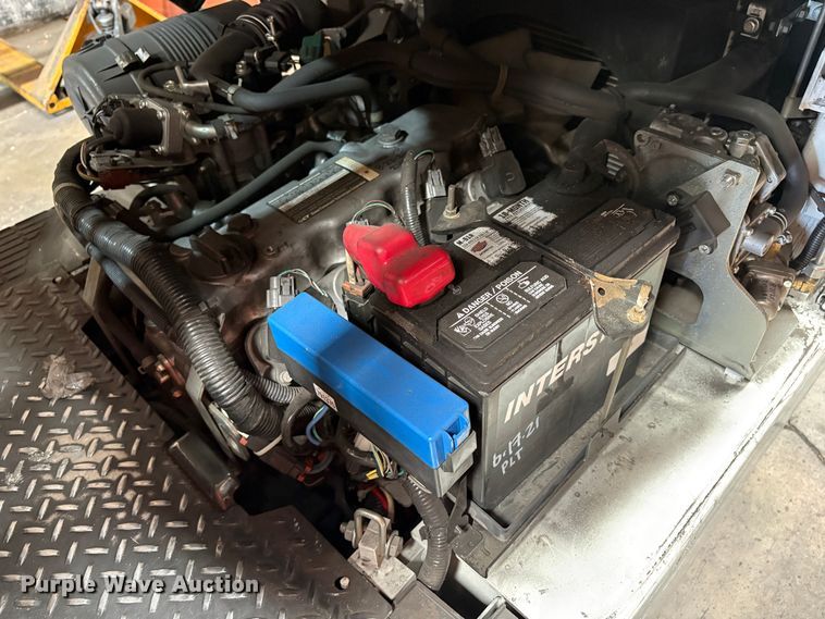 image for item EC8284 2017 UniCarriers CFS40 forklift