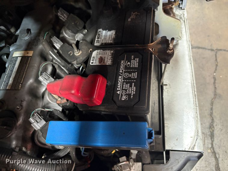 image for item EC8284 2017 UniCarriers CFS40 forklift