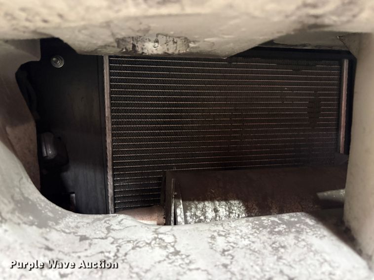 image for item EC8284 2017 UniCarriers CFS40 forklift