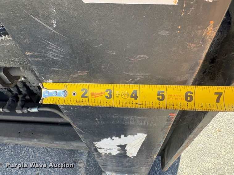 image for item EC8285 2011 Nissan PFD90Y forklift