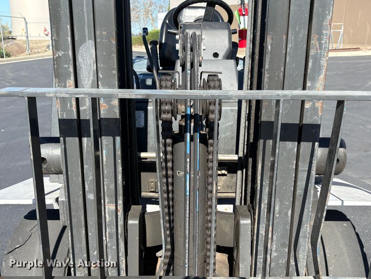 image for item EC8285 2011 Nissan PFD90Y forklift