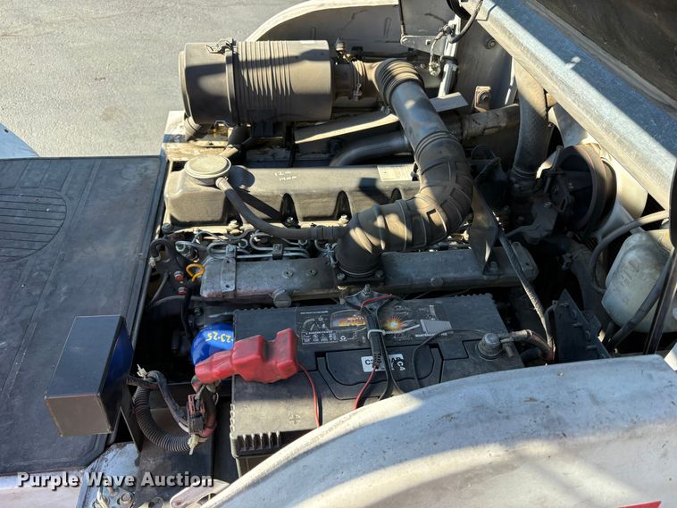 image for item EC8285 2011 Nissan PFD90Y forklift