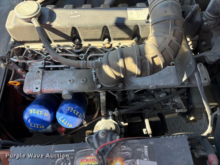 image for item EC8285 2011 Nissan PFD90Y forklift