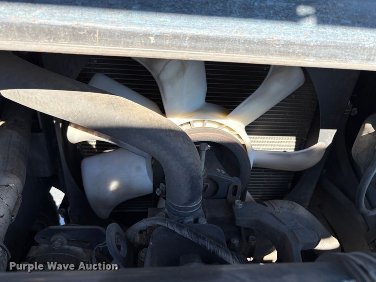 image for item EC8285 2011 Nissan PFD90Y forklift