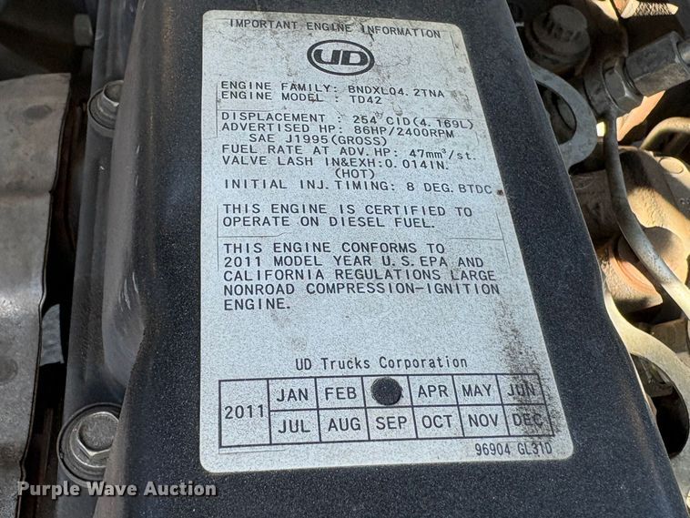 image for item EC8285 2011 Nissan PFD90Y forklift