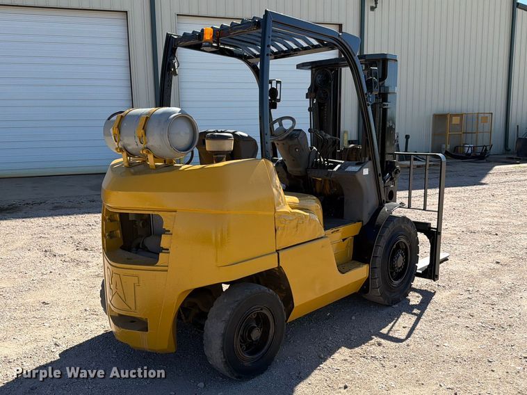 image for item ED5171 Caterpillar P8000 forklift
