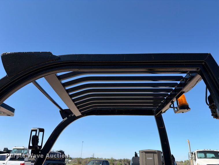 image for item ED5171 Caterpillar P8000 forklift