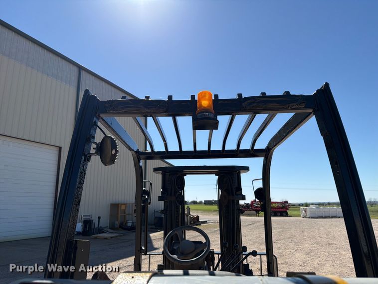 image for item ED5171 Caterpillar P8000 forklift