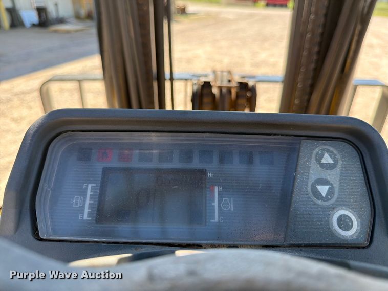 image for item ED5171 Caterpillar P8000 forklift