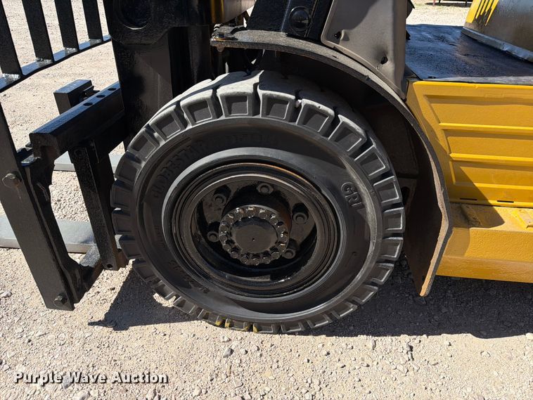 image for item ED5171 Caterpillar P8000 forklift