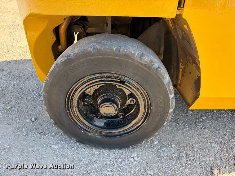 image for item ED5171 Caterpillar P8000 forklift