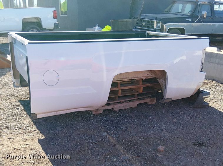 image for item EE5194 (2) pickup truck beds