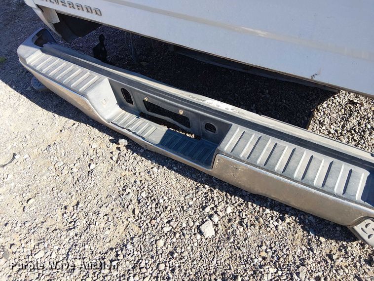 image for item EE5194 (2) pickup truck beds