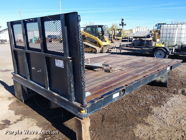 image for item EE5200 Flatbed