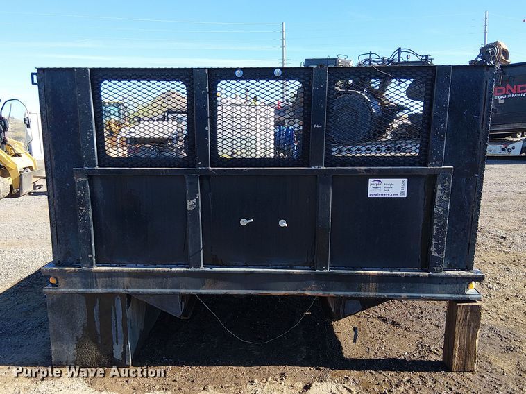 image for item EE5200 Flatbed