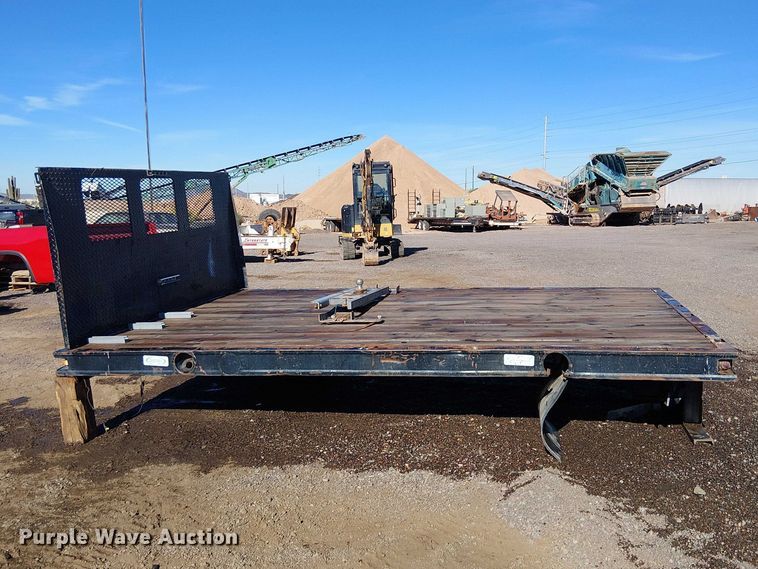 image for item EE5200 Flatbed