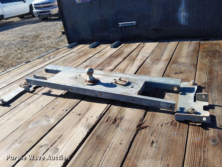 image for item EE5200 Flatbed