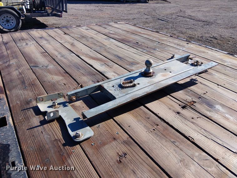 image for item EE5200 Flatbed