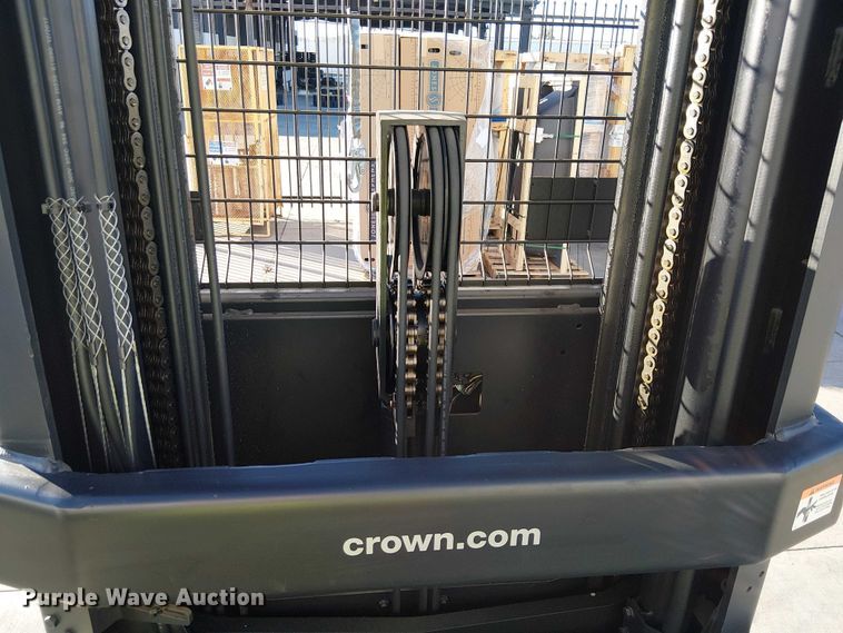 image for item EE5226 2018 Crown SP3520-30 order picker