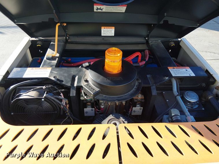 image for item EE5226 2018 Crown SP3520-30 order picker