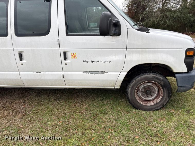 image for item EF1008 2014 Ford E150 van