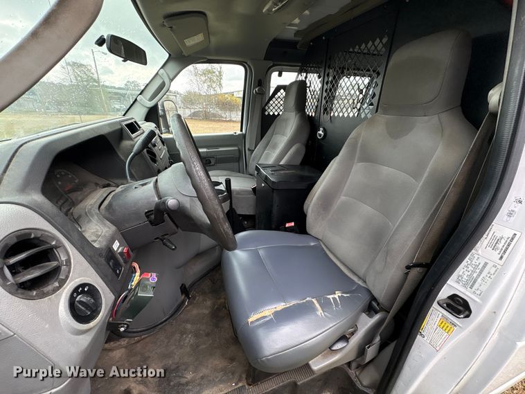 image for item EF1008 2014 Ford E150 van