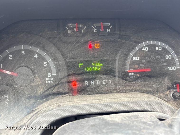 image for item EF1008 2014 Ford E150 van