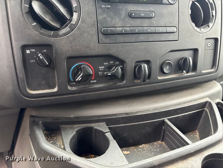 image for item EF1008 2014 Ford E150 van